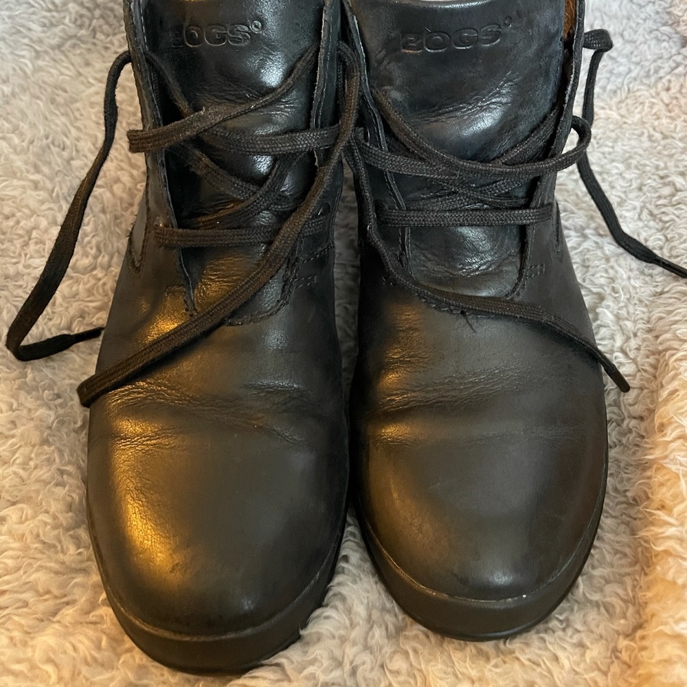 Bogs Carrie Chukka Boots